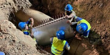Aguakan concluye los trabajos de reparación de fuga de agua potable y regulariza el servicio en Solidaridad