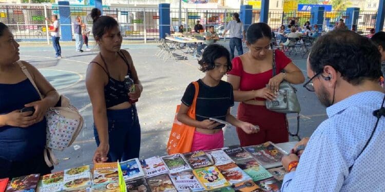 Celebra gobierno Día Internacional del Libro