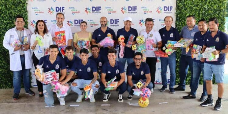 Entrega Inter Playa al DIF Solidaridad, juguetes recaudados