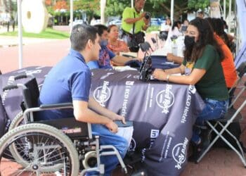 Feria inclusiva brinda oportunidad de empleo
