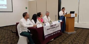 Firman acuerdo para ingresar más mujeres al mercado laboral en Solidaridad