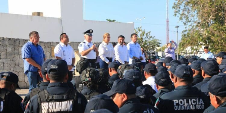 Reconoce y dignifica Lili Campos a policías de Solidaridad