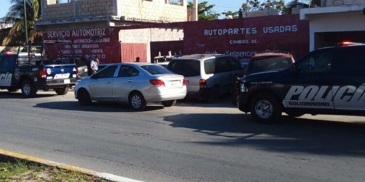 Se quita la vida velador de un taller mecánico en Playa del Carmen