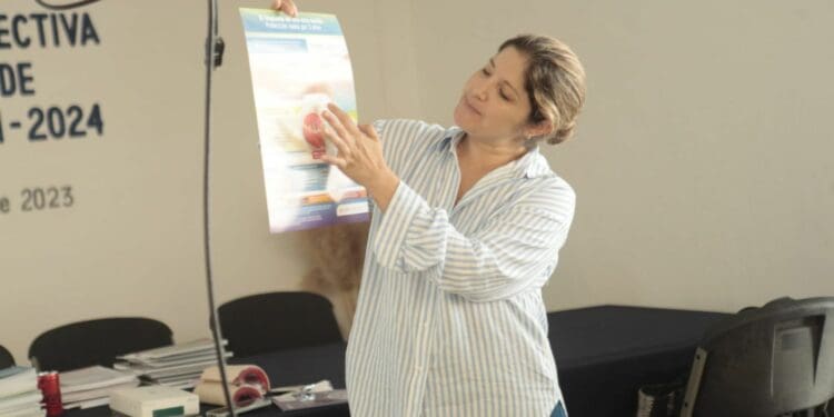 Capacitan a trabajadores de la salud en el uso de implante anticonceptivo