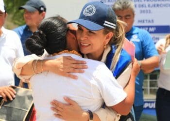 Más comunidades serán beneficiadas con “piso firme y techo seguro” este 2023