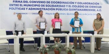 Lili Campos firma convenio para mejorar el servicio público