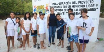 Lili Campos y Cabildo infantil invitan a los ciudadanos a mantener limpias las playas de colillas de cigarro