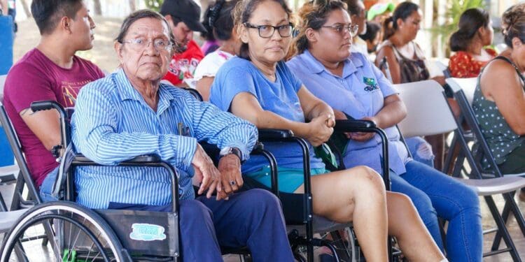 Brinda DIF Solidaridad facilidades a personas con discapacidad permanente