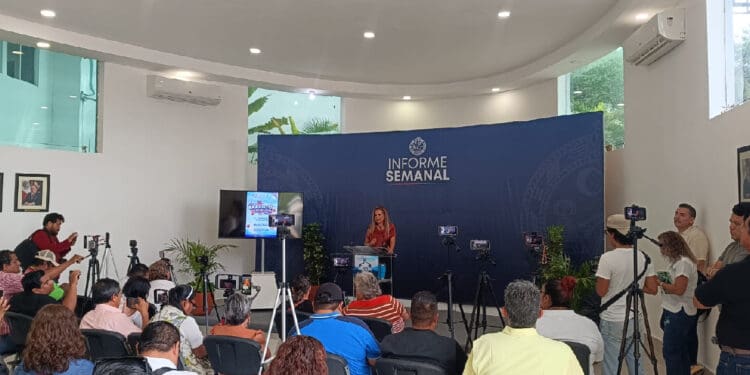 Amplia mayoría de habitantes de Villas del Sol avalan construcción de unidad deportiva: Lili Campos