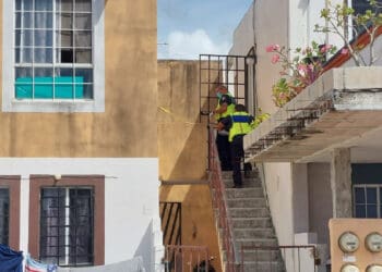 Hallan un cuerpo putrefacto al interior de una casa en el fraccionamiento Villas del Sol
