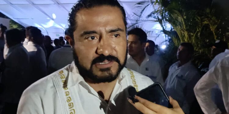 Lili Campos es aspirante seria para la reelección, dice líder del PRD