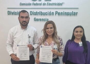 Lili Campos gestiona ante la CFE en Mérida una solución a los constantes apagones