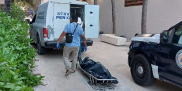 Muere hombre de 34 años, tras ahogarse en el mar de Playa del Carmen 