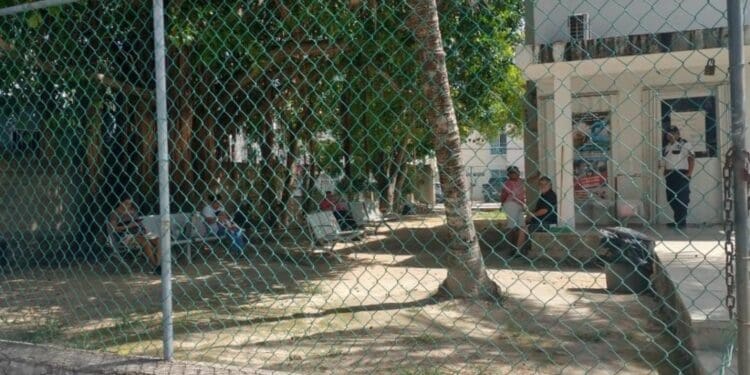 No solo el IMSS; denuncia enfermera presuntas irregularidades en el ISSSTE de Playa del Carmen