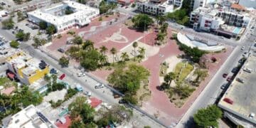 Plaza 28 de julio estará al 70% para el aniversario de Playa del Carmen