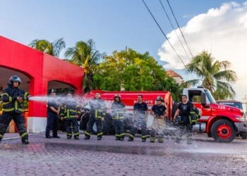 Invitan a bomberos a participar en competencia en Veracruz