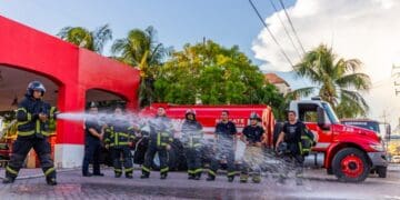 Invitan a bomberos a participar en competencia en Veracruz