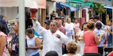 Celebran 15 años del mercado de la Colosio