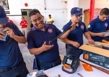 Recibe Solidaridad equipo de donación de la Marina de los EE.UU