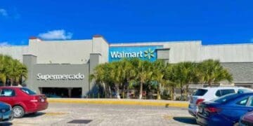 Ayuntamiento no ha otorgado permiso a Walmart para cobrar estacionamiento en Playa del Carmen
