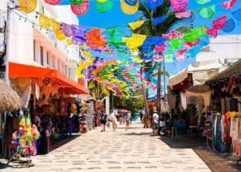 Debido a múltiples contratiempos, algunos hoteles del centro de Playa del Carmen podrían cerrar