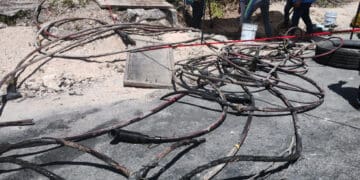 Esperan comercios del norponiente de Playa del Carmen restablecimiento de energía eléctrica para poder operar