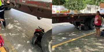 Se salvan motociclista y acompañante de ser arrollados por un tráiler en la avenida 115 de Playa del Carmen
