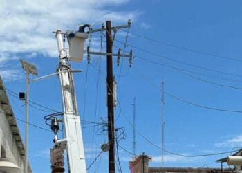 ¡Al fin! Informa CFE que servicio quedó restablecido en Playa del Carmen