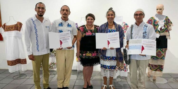 Artesanos, orgullo solidarense, destacan en concurso estatal