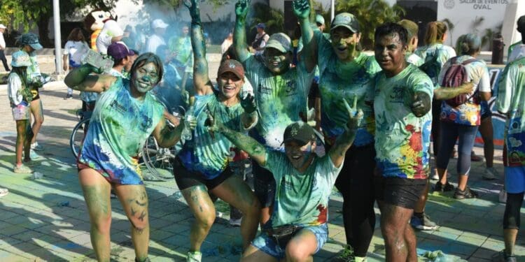 Realizan con éxito Carrera “Píntate por la Juventud”