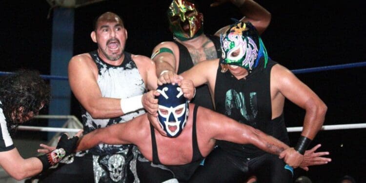 Los Rudos aplacaron los aires del Huracán Ramírez y el Duende Verde