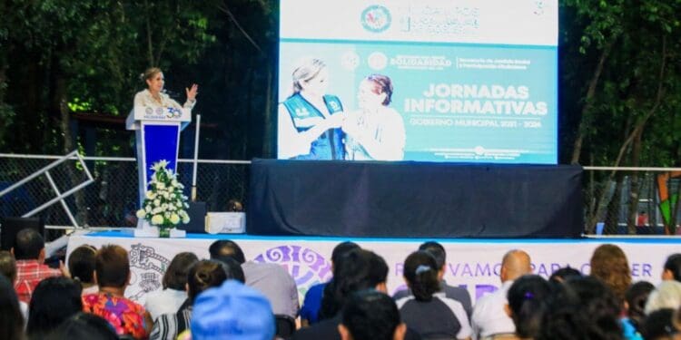 Lili Campos inicia las "Jornadas Informativas"