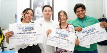 Con el Premio Municipal de la Juventud, Solidaridad reconoce logros y aportaciones a la comunidad