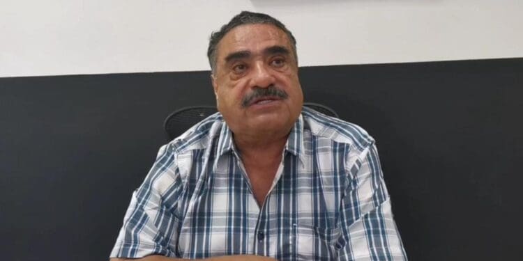 Denuncia "Chano" Toledo que supuestos empleados de CFE extorsionan comercios en Playa del Carmen