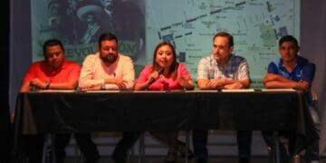 Convocan al desfile en conmemoración del CXIII Aniversario de la Revolución Mexicana