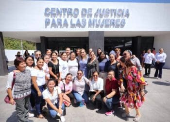 Atención integral para las mujeres en Solidaridad