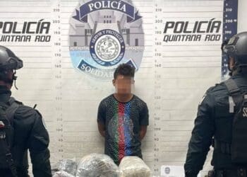 Detienen a narcomenudista menor de edad en Playa del Carmen con 580 dosis y un arma