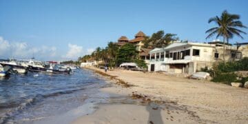 Ayuntamiento impugnará relleno de arena de El Recodo de Playa del Carmen aprobado por Semarnat