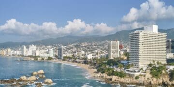 Ciudadanos y empresas de Playa del Carmen han donado hasta 10 toneladas de víveres para Guerrero