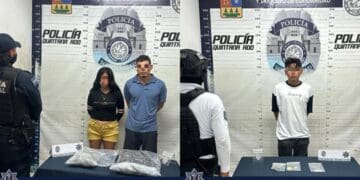 Policía Municipal de Solidaridad realizó la detención de 3 personas por la posible comisión de delitos contra la salud y aseguró posible marihuana y metanfetamina