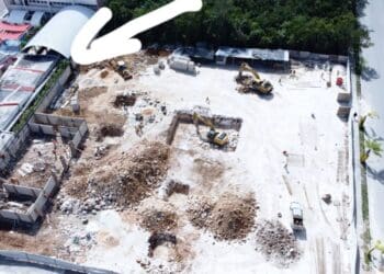 Suspenden construcción de gasolinera en Playa del Carmen; está junto a una escuela y no cuenta con permisos