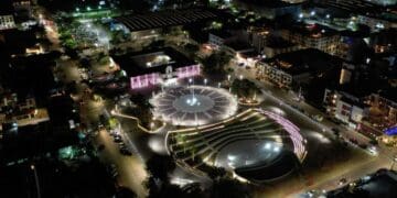 ¡Luce espectacular y renovada! La Plaza 28 de julio, ícono de Playa del Carmen