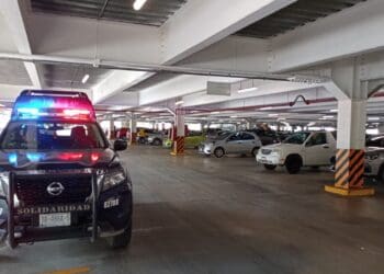 Buscan cambio en la ley para que policías de Playa del Carmen ya no sean rentados para seguridad privada