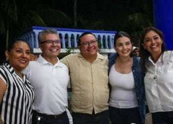 Diputada María José Osorio convive con los playenses en multitudinaria preposada