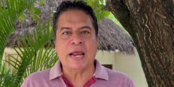 Lenin Amaro se registra en el proceso interno de Morena en Solidaridad