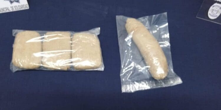 Sujeto fracasa en el contrabando de droga en cárcel de Playa del Carmen