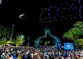 Reciben solidarenses y visitantes Año Nuevo en Portal Maya