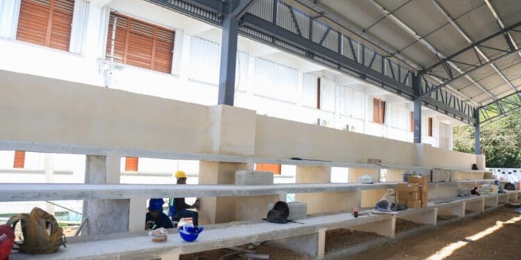 Constata Lili Campos avances en renovación de parque y domo