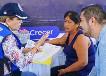 Gobierno municipal acercó servicios a vecinos de Misión de las Flores