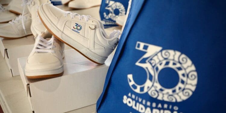 Gobierno municipal brinda apoyo a estudiantes de primaria y secundaria